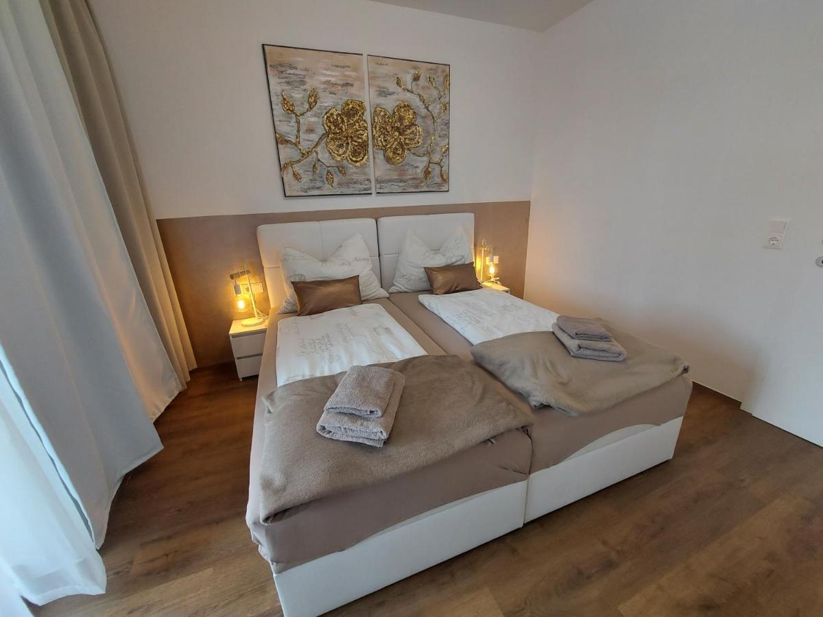 Auszeit Steiraland 8 Mit Ueberdachten Balkon Und Parkplatz Leoben  Exterior foto