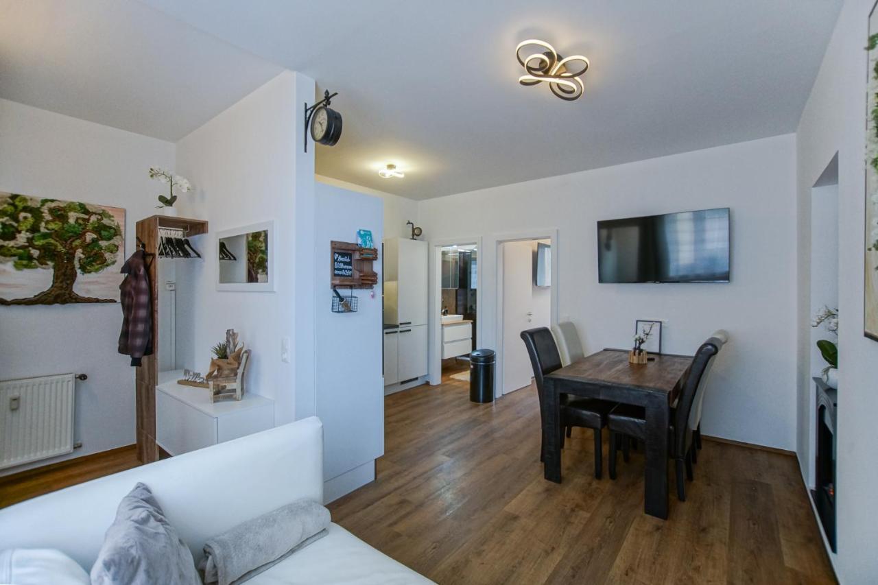 Auszeit Steiraland 8 Mit Ueberdachten Balkon Und Parkplatz Leoben  Exterior foto